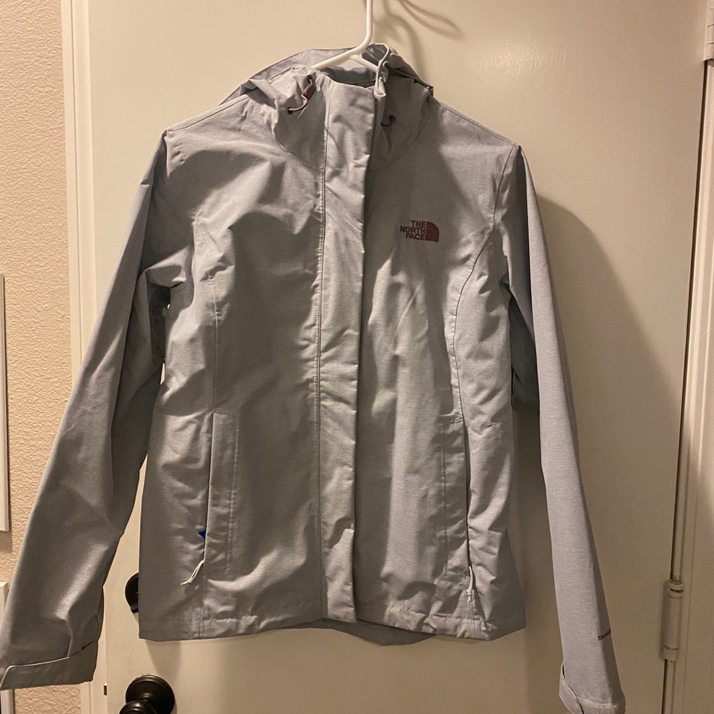 Women’s north face rain jacket